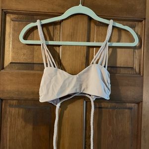 Acacia Samoa Top and Axel Bottom in color Naked